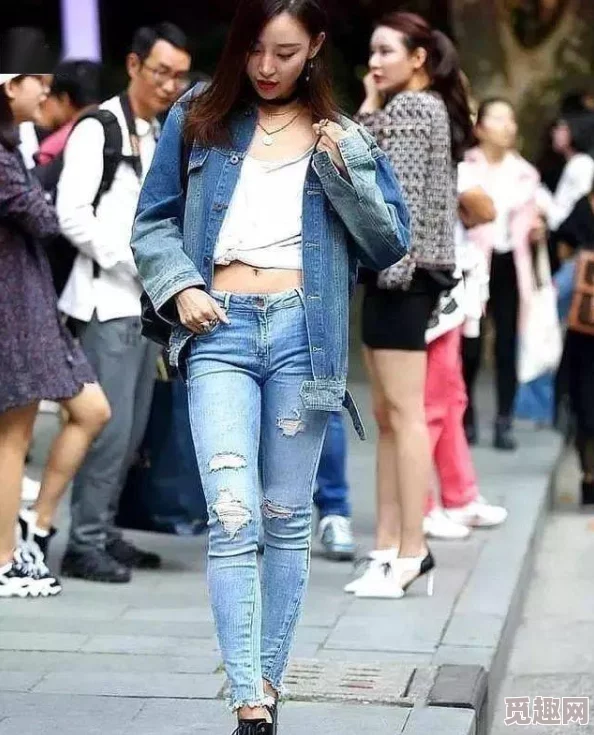 丰满肥妞BBwBBw馒头型：如何让你的身材成为引领时尚的新风潮，重塑魅力新定义！