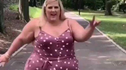 欧美大肥逼：震惊全球的最新视频曝光，令人难以置信的场面引发热议！