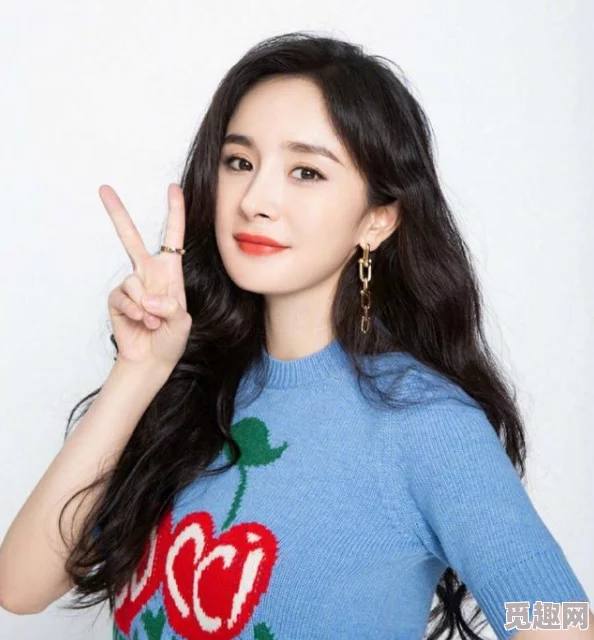 国产真人实拍女处实破，引发网友热议：有人认为这是对女性隐私的侵犯，也有人支持其真实性与教育意义