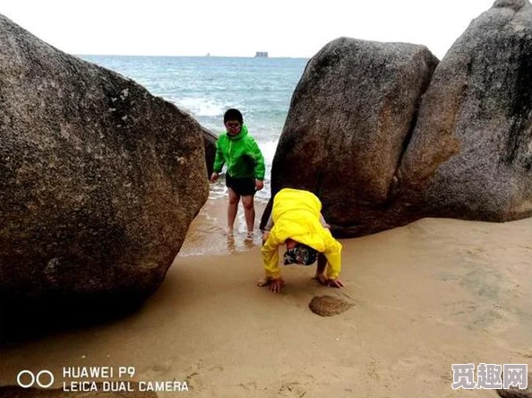 海角黑料吃瓜：震惊！某知名人士被曝暗藏惊人秘密，引发热议！