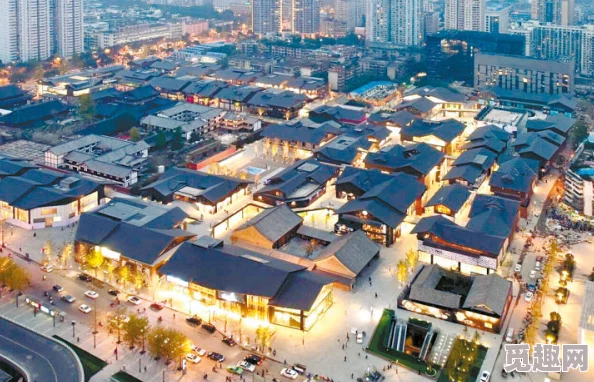 中国一级黄色大片：最新动态揭示行业发展趋势与市场变化，观众需求不断升级，内容创作面临新挑战
