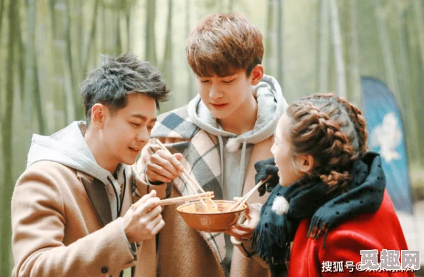 撅屁股明星男男 网友推荐这部影片充满了幽默与感动，展现了友情与爱情的多重层面，非常值得一看