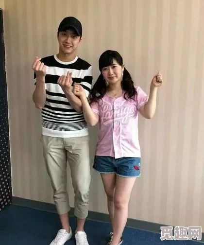 冷少辰和童若两人婚后生活甜蜜育有一子