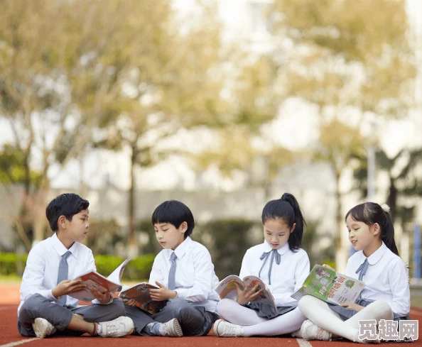 戴绿帽子的女老板同房积极面对生活挑战勇敢追求自己的幸福与梦想