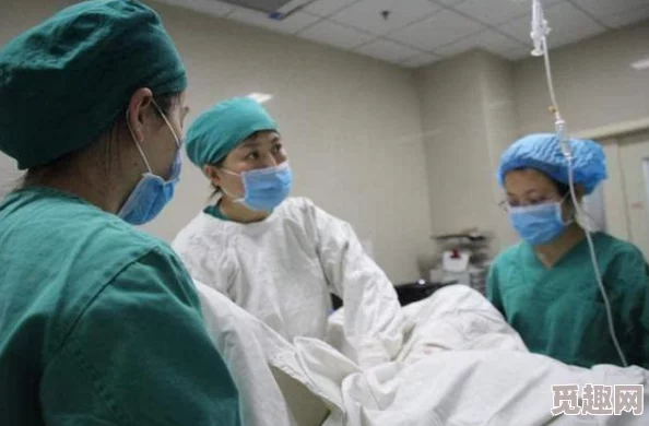 护士交换粗吟配乱大交换手术室外的焦急等待与手术室内的紧张气氛交织 护士交换粗吟配乱大交换手术室外的焦急等待与手术室内的紧张气氛交织