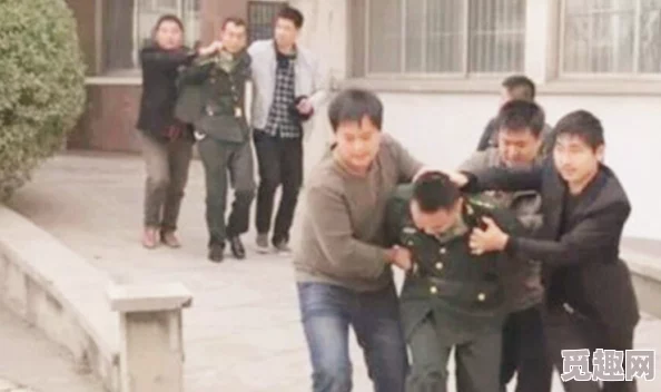 欧美同性男军官gay粗大两人秘密地下情曝光面临军事法庭审判 欧美同性男军官gay粗大两人秘密地下情曝光面临军事法庭审判