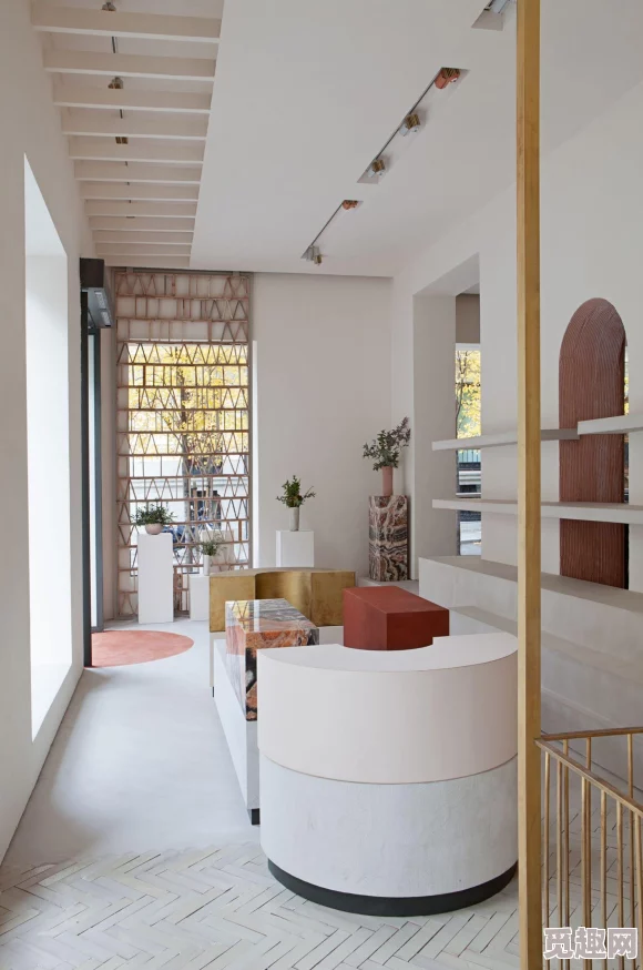 2025热门解读：Innerspace游戏特色概览与玩法深度简析